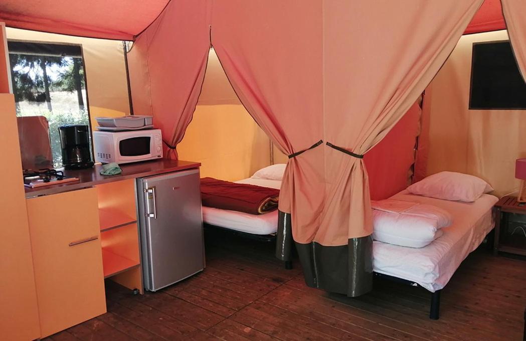 Camping Les Portes Du Perche Mamers المظهر الخارجي الصورة