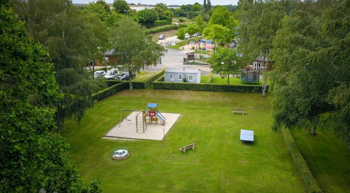 Camping Les Portes Du Perche Mamers المظهر الخارجي الصورة